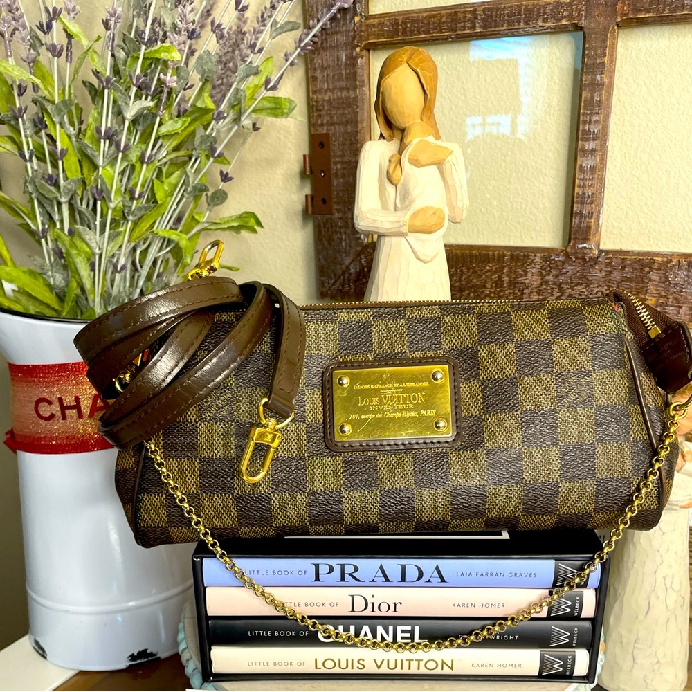 Authentic HTF Louis Vuitton Damier Ebene Eva Clucth